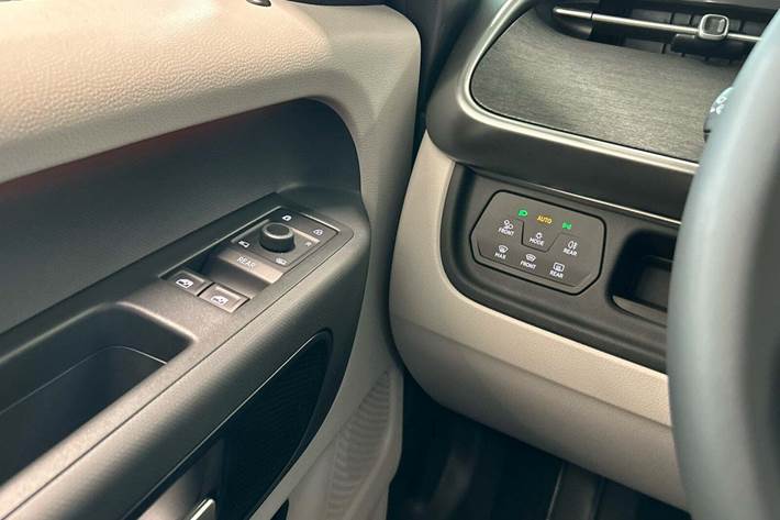 Sølv VW ID.Buzz fra 2025