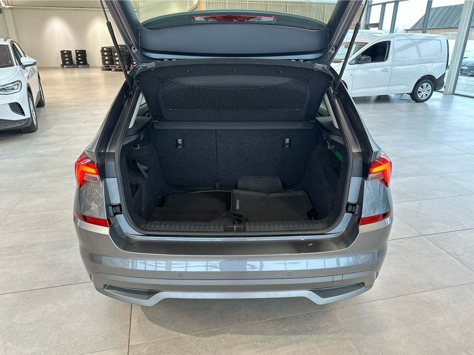 Grå Skoda Kamiq fra 2022