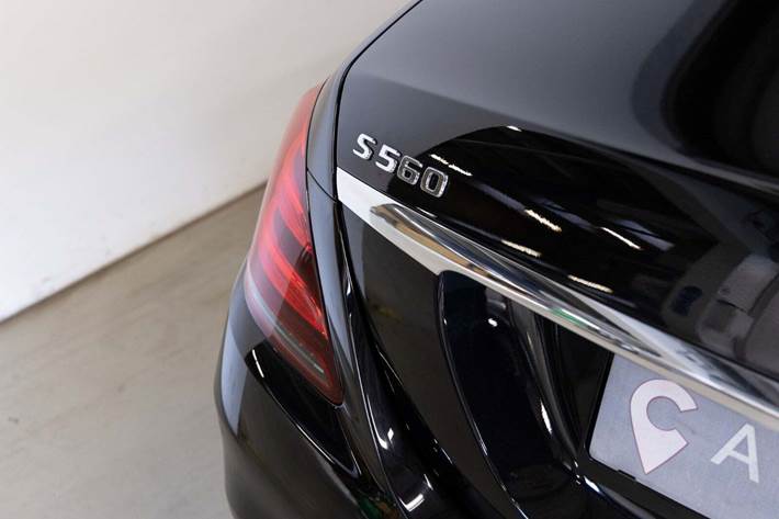 Sort Mercedes S560 fra 2018