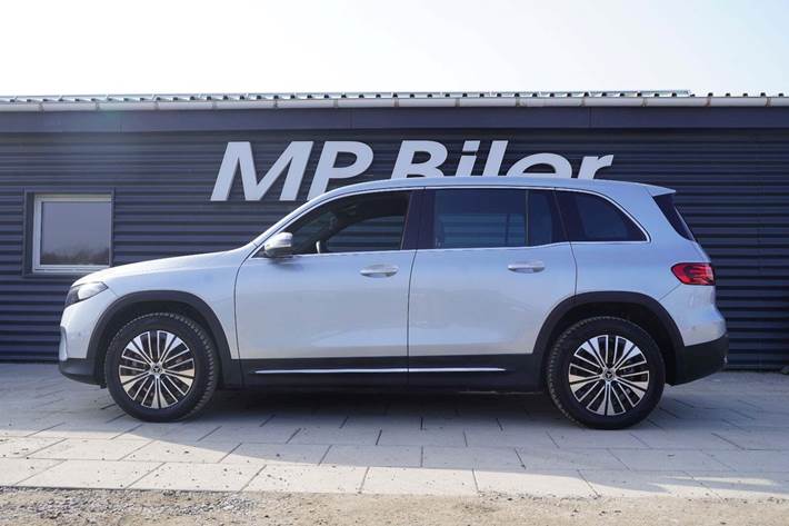 Sølv Mercedes EQB250+ fra 2025