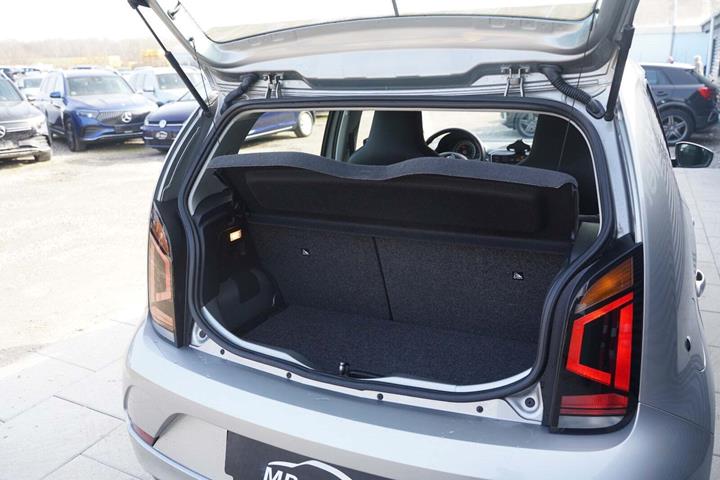 Sølv VW UP! fra 2017