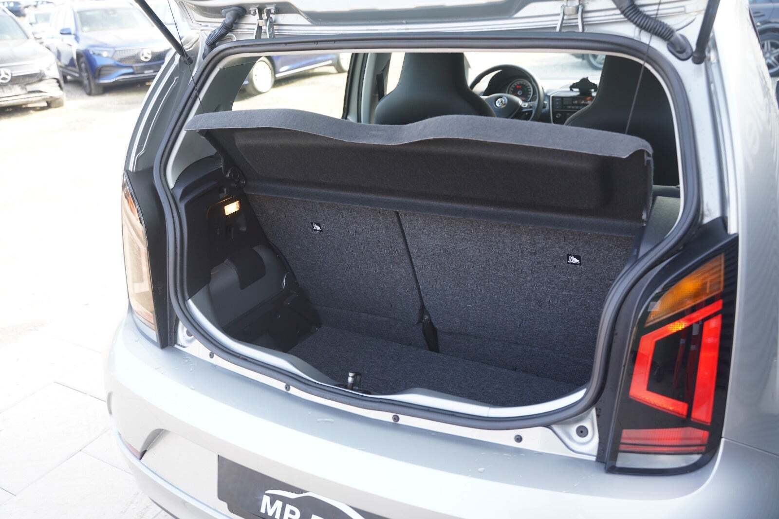 Sølv VW UP! fra 2017