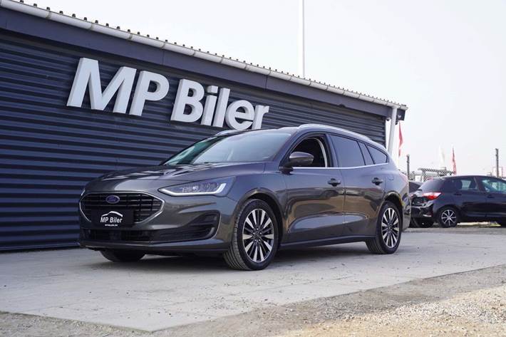 Grå Ford Focus fra 2022