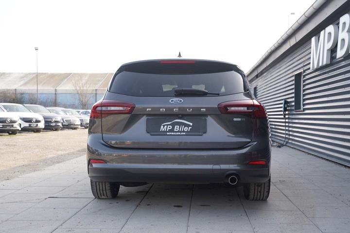 Grå Ford Focus fra 2022