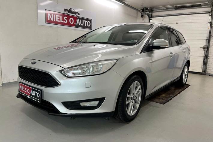 Sølv Ford Focus fra 2016