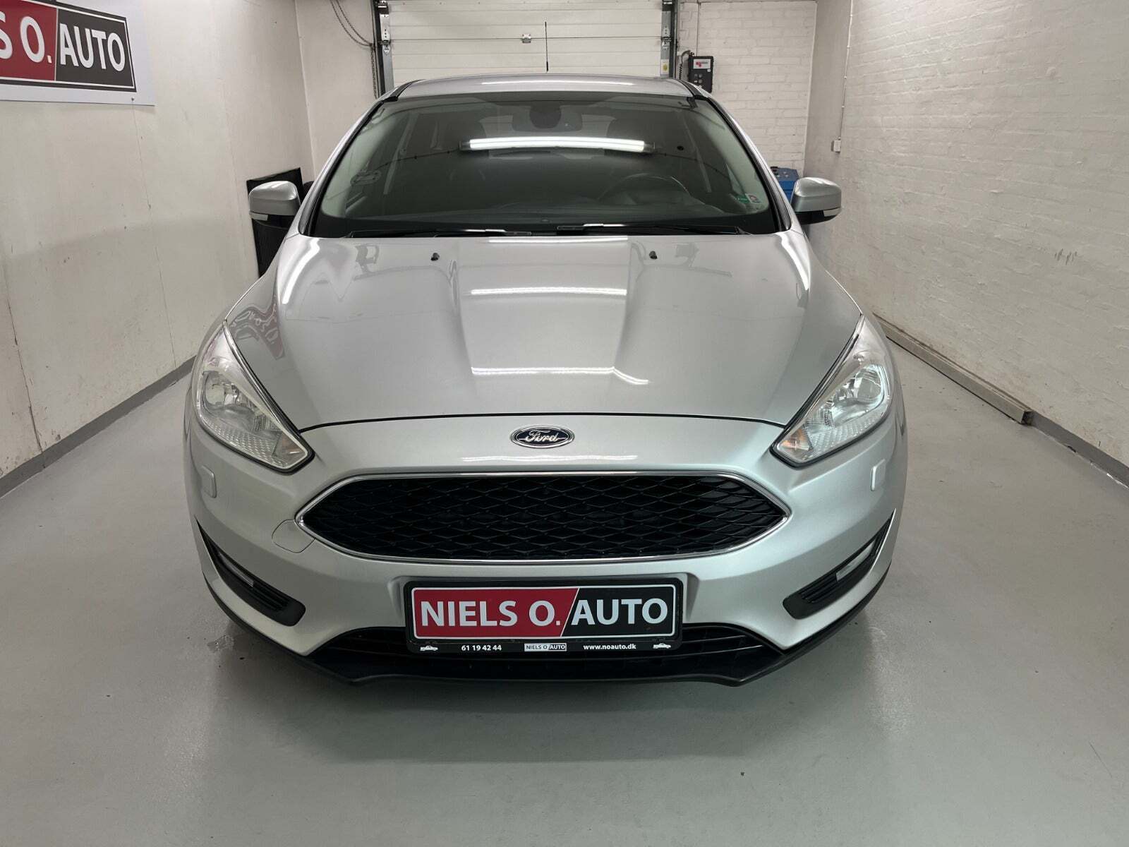 Sølv Ford Focus fra 2016