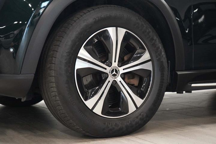 Grøn Mercedes GLE350 de fra 2022