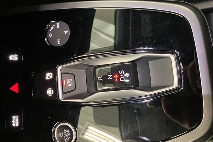 Hvid Audi Q4 e-tron fra 2023