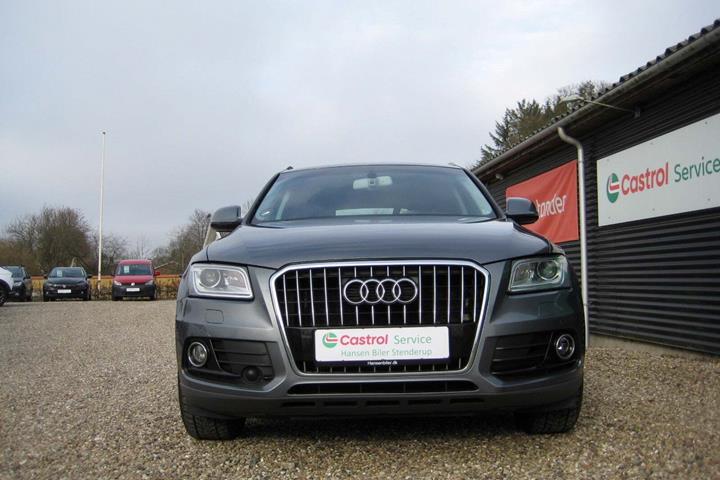 Grå Audi Q5 fra 2016