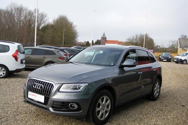 Grå Audi Q5 fra 2016