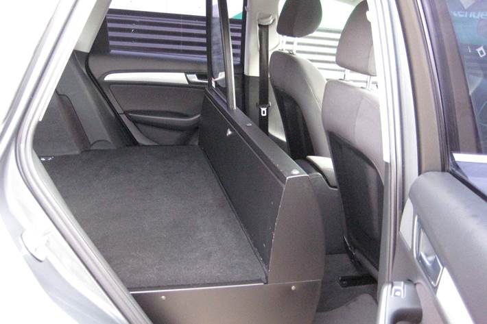 Grå Audi Q5 fra 2016