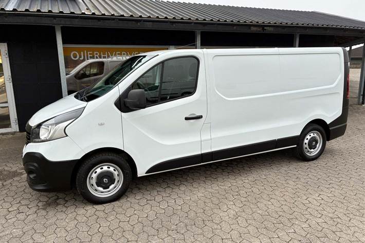 Hvid Renault Trafic T29 fra 2018