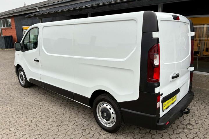 Hvid Renault Trafic T29 fra 2018