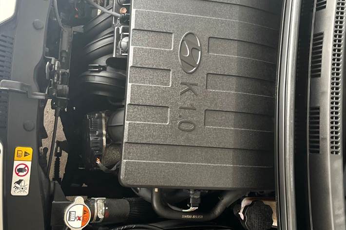 Sølv Hyundai i10 fra 2020