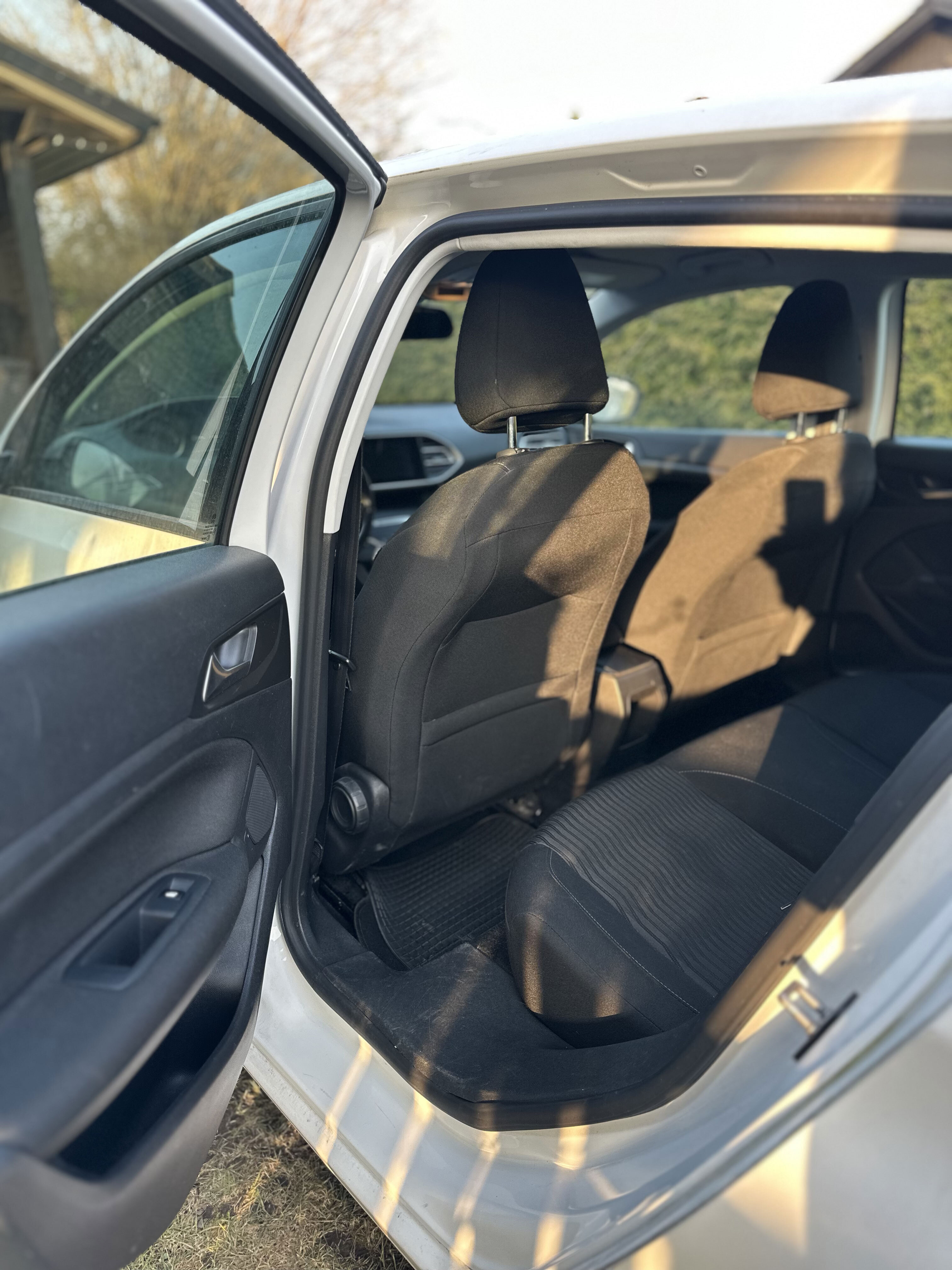 Hvid Peugeot 308 fra 2016