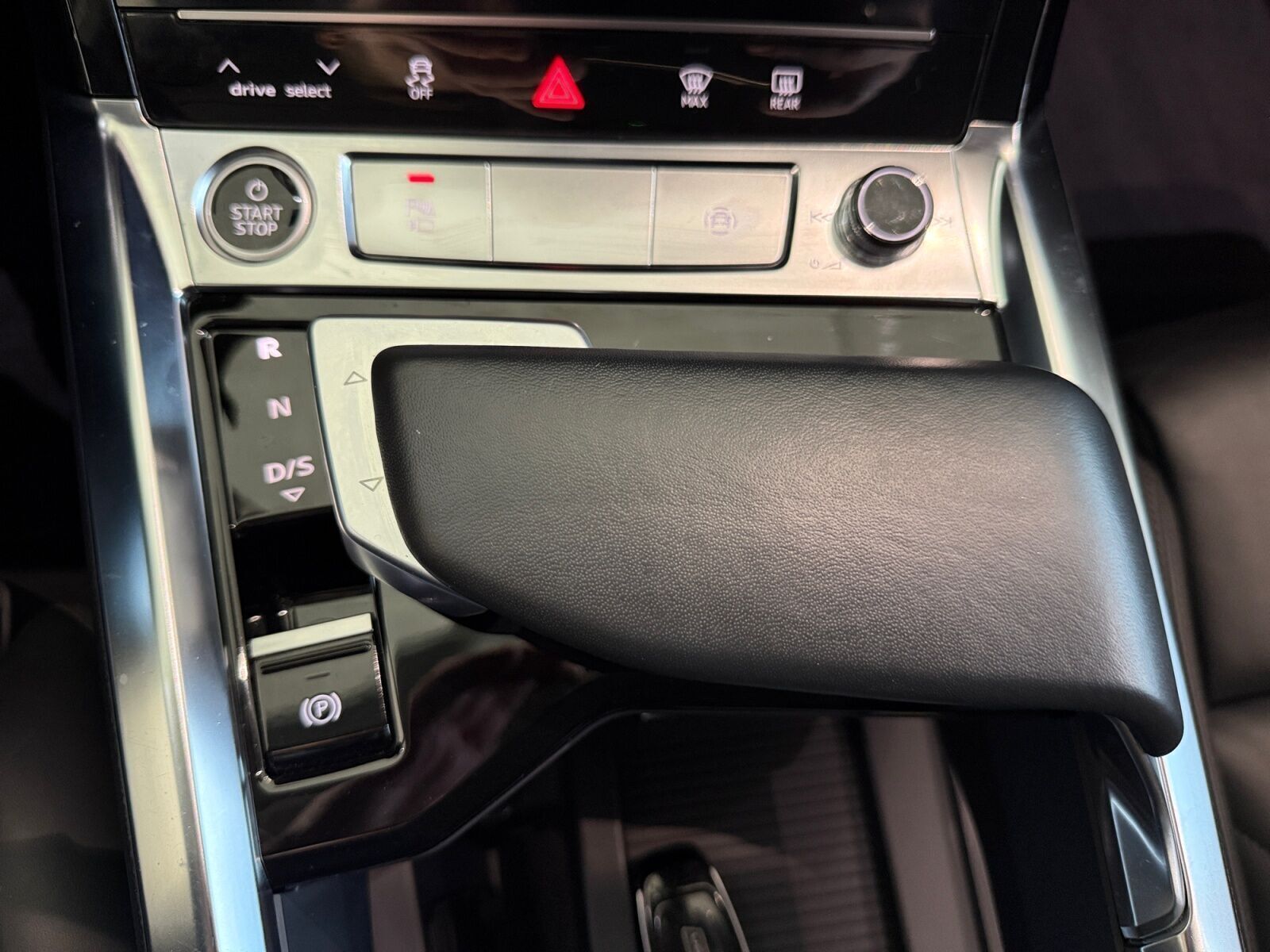 Sort Audi e-tron fra 2022