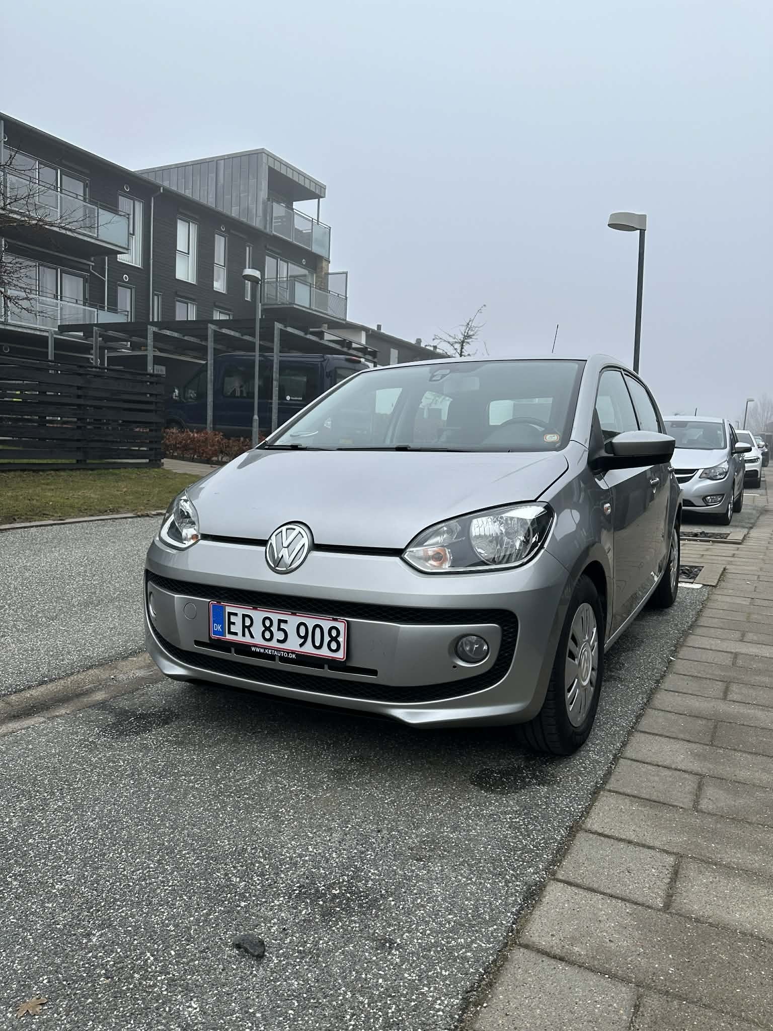VW UP! 1,0 FSI BMT 75 HK HIGH UP