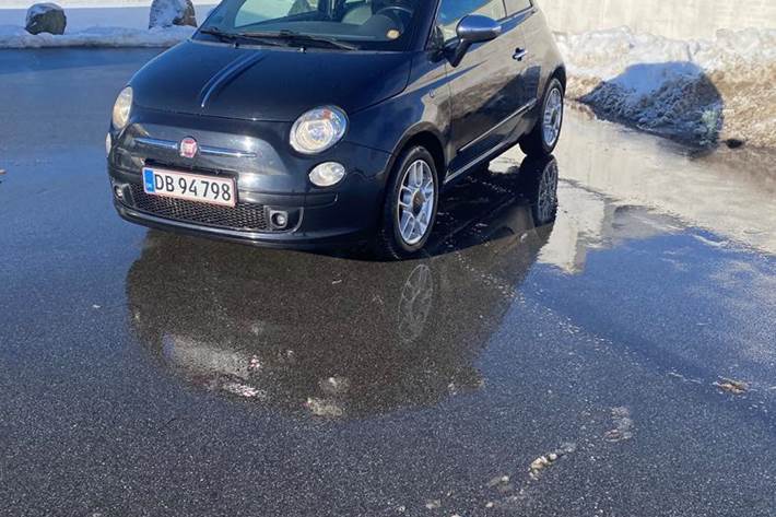 Sort Fiat 500 fra 2010