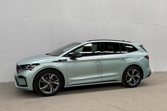 Grøn Skoda Enyaq fra 2023