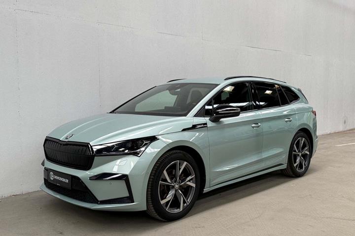 Grøn Skoda Enyaq fra 2023