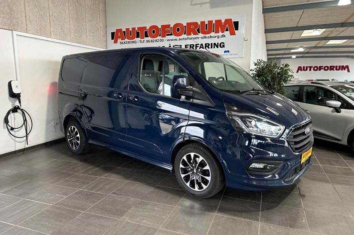 Blå Ford Transit Custom 320S fra 2022