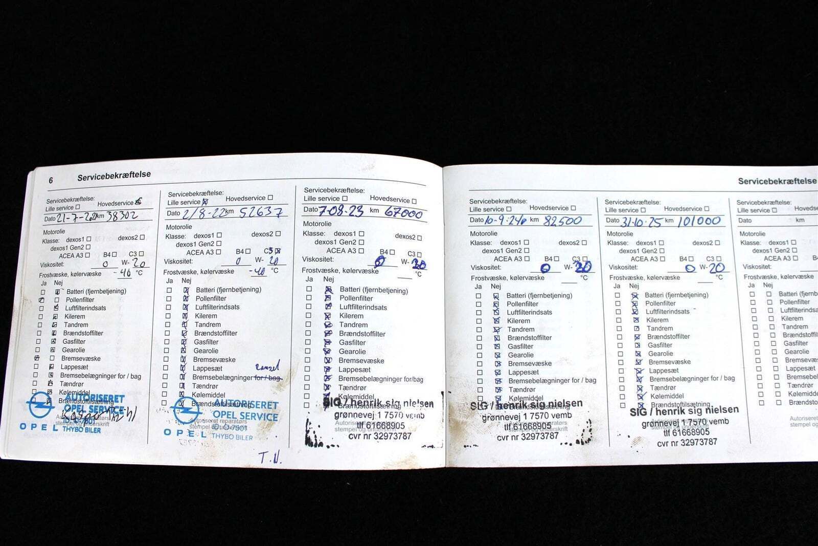 Hvid Opel Astra fra 2019