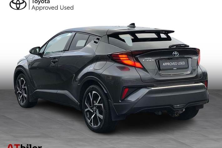 Sort Toyota C-HR fra 2020