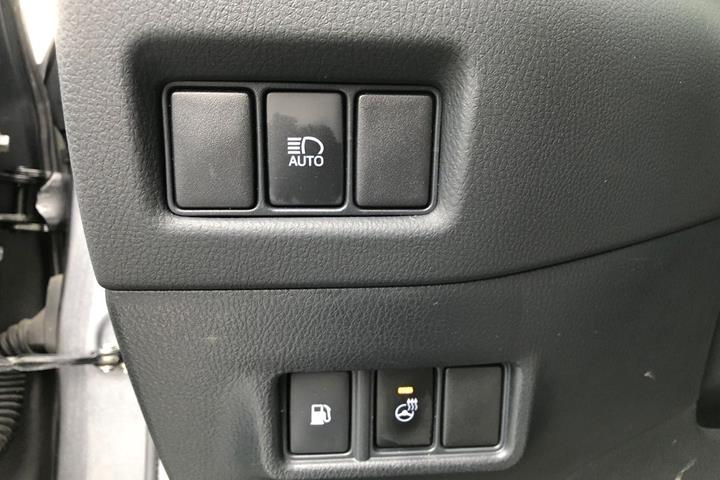 Sort Toyota C-HR fra 2020