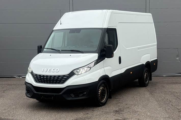 Hvid Iveco Daily fra 2020