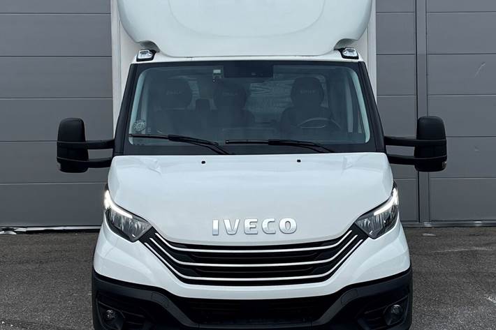 Hvid Iveco Daily fra 2022