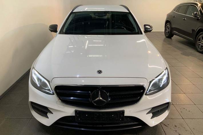 Hvid Mercedes E350 d fra 2019