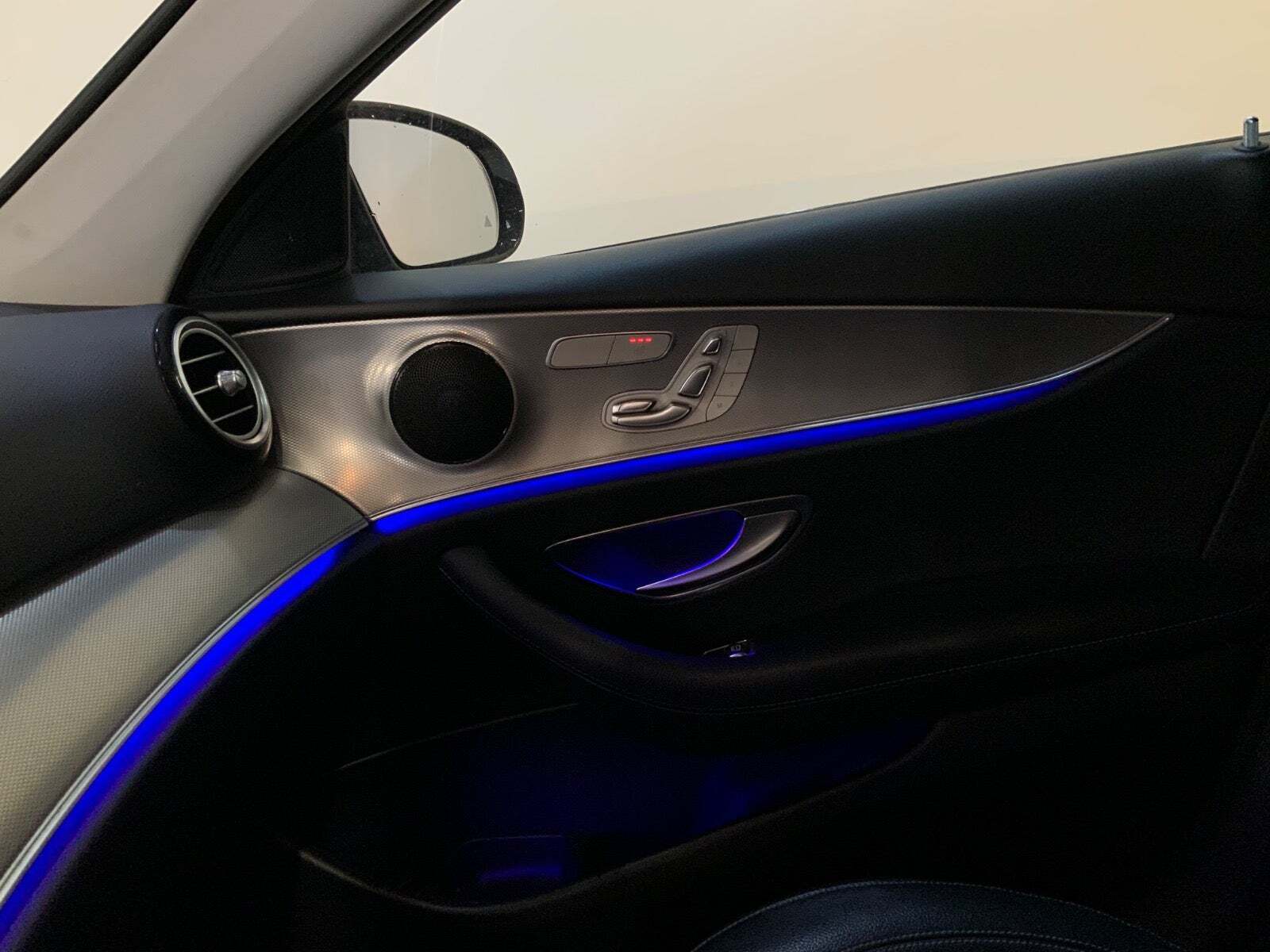 Hvid Mercedes E350 d fra 2019