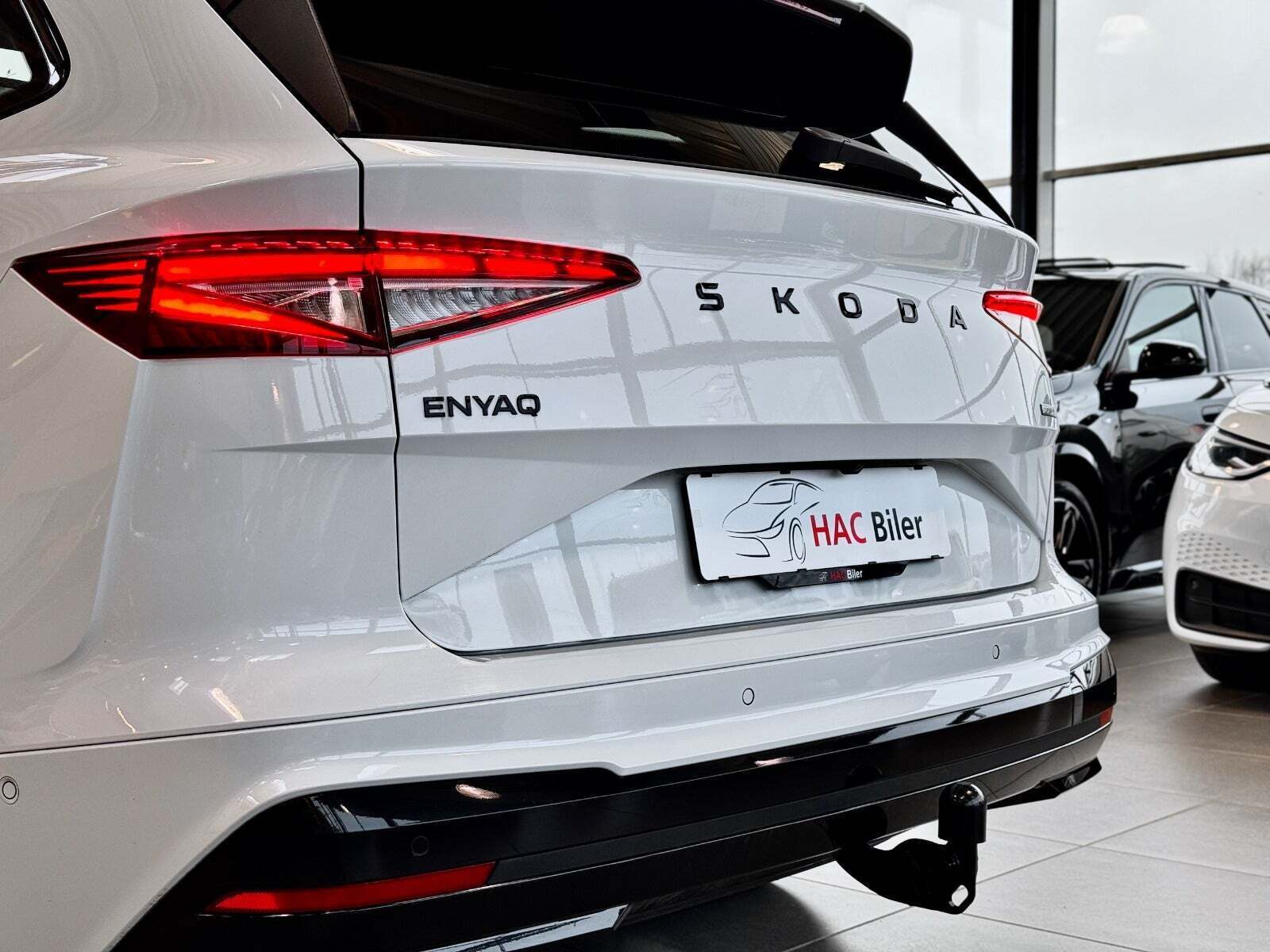 Hvid Skoda Enyaq fra 2026