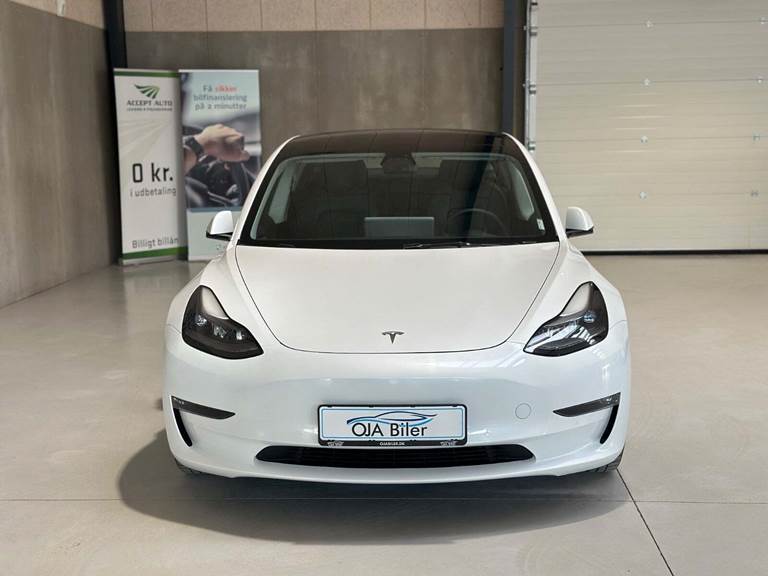 Tesla Model 3 Long Range AWD