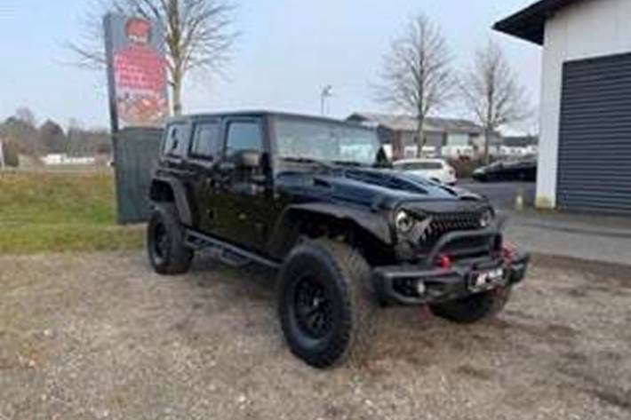 undefined Jeep Wrangler Unlimited fra 2017 set udefra