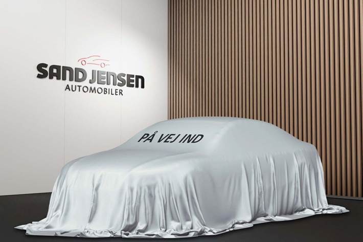 Hvid Mercedes EQE500 SUV fra 2023