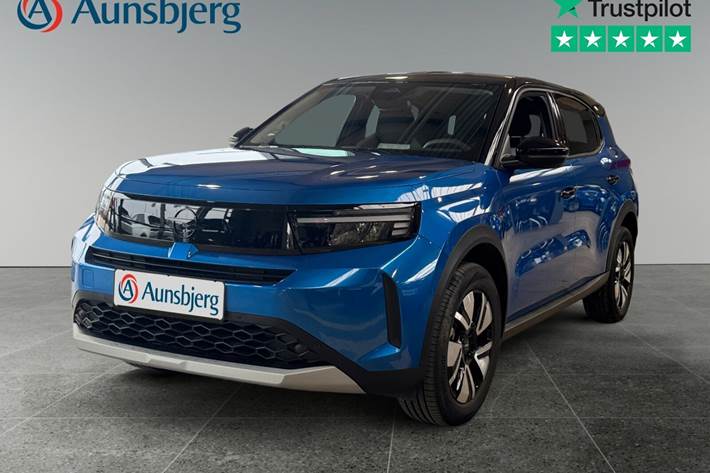 Blå Opel Frontera fra 2025 set udefra