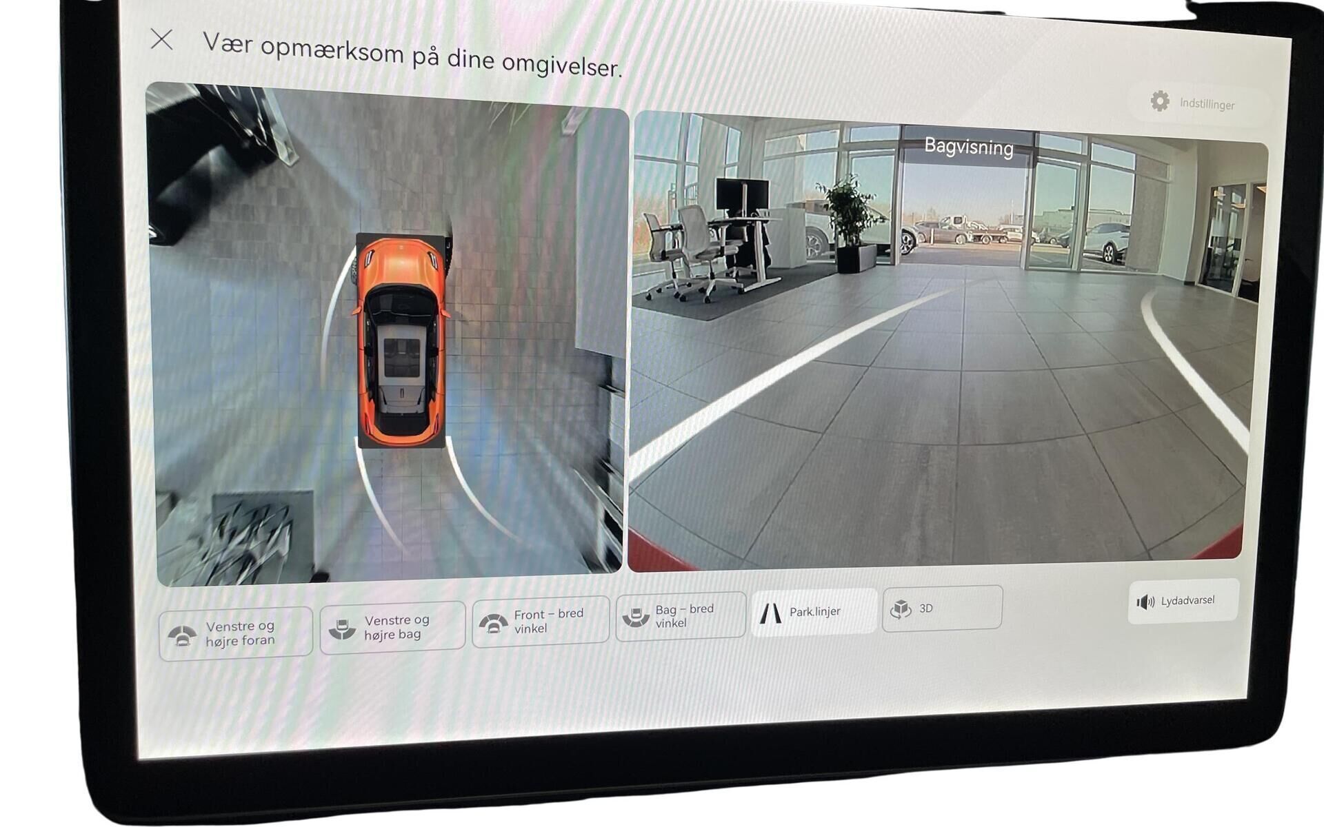 Orange Zeekr 001 fra 2025