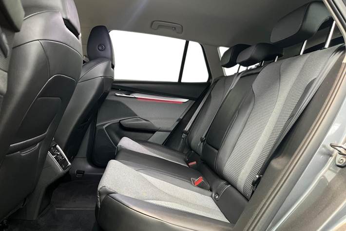 Sort Skoda Enyaq fra 2022