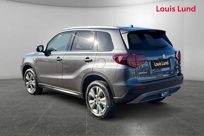 Grå Suzuki Vitara fra 2025
