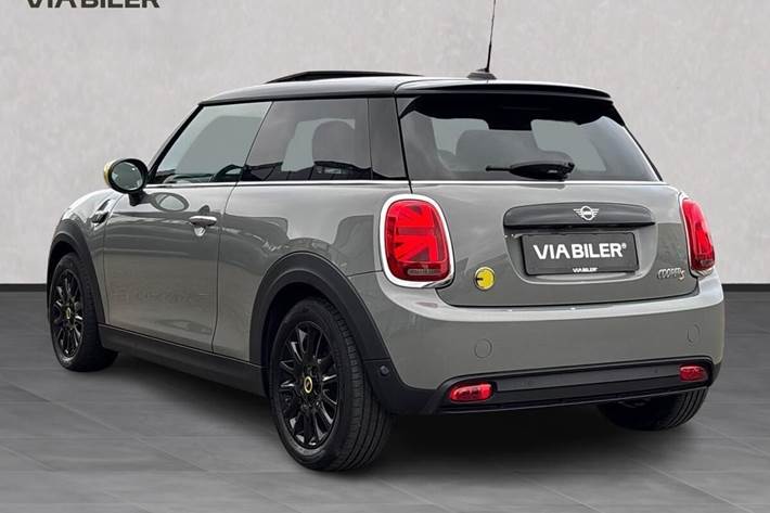Grå Mini Cooper fra 2022