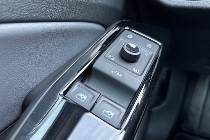 Grå VW ID.4 fra 2022