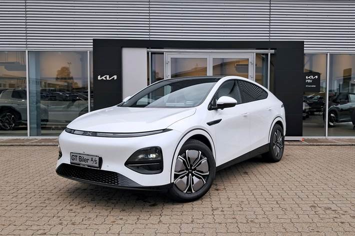 Hvid Xpeng G6 fra 2025