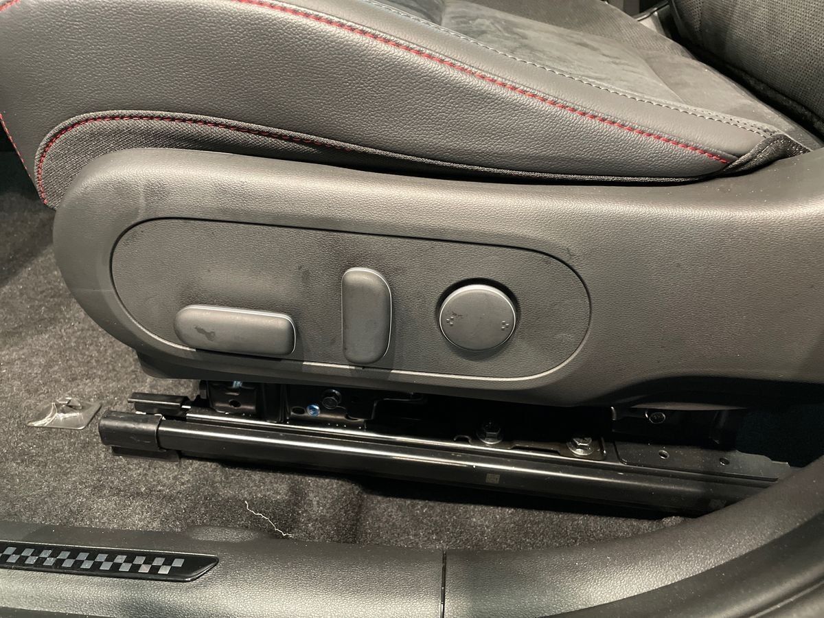 Blå Hyundai Kona fra 2025