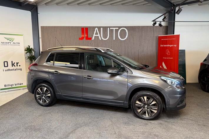Grå Peugeot 2008 fra 2018