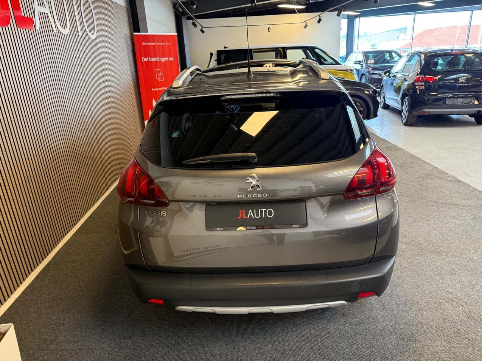 Peugeot 2008 1,2 e-THP 110 Allure Sky