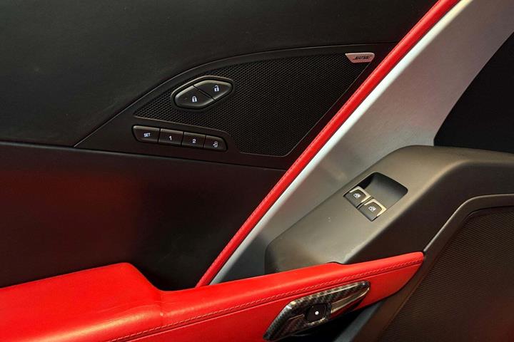 Rød Chevrolet Corvette fra 2014