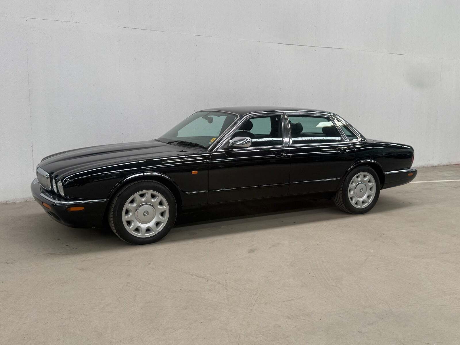Jaguar XJ8 4,0 Sovereign aut.