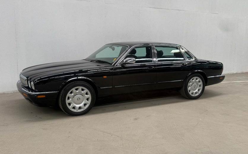 Jaguar XJ8 4,0 Sovereign aut.