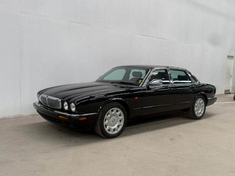 Jaguar XJ8 4,0 Sovereign aut.